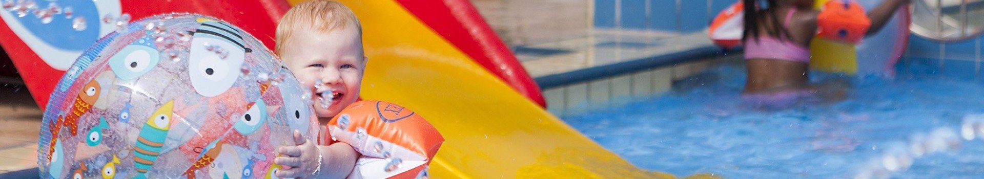 Vakantiepark met subtropisch zwembad