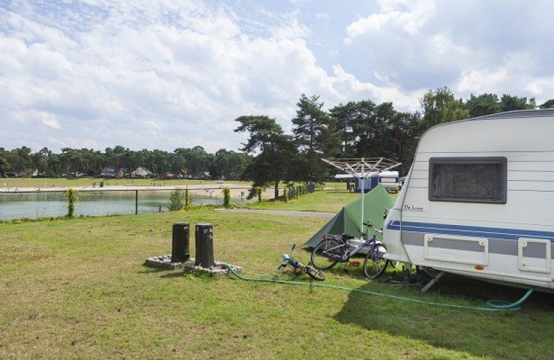 Camping pitch near the water