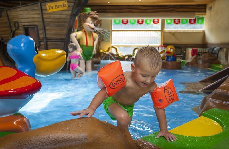 Vakantiepark in Baarlo met subtropisch zwembad