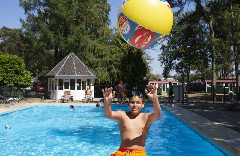 Schwimmbad im Freien